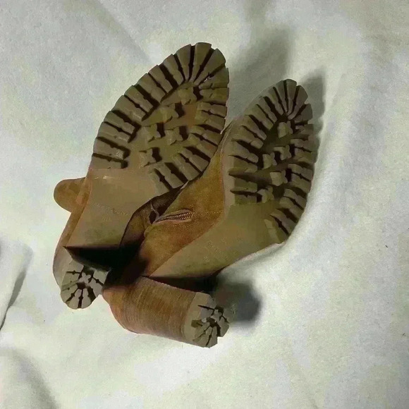 The KOOPLES 40 Sz 9.5 Suede Tan Boots Heeled Platform Made In Portugal - Picture 5 of 10